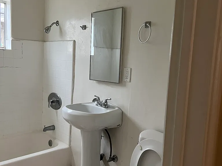 916 N Normandie Ave #7 — Photo 4
