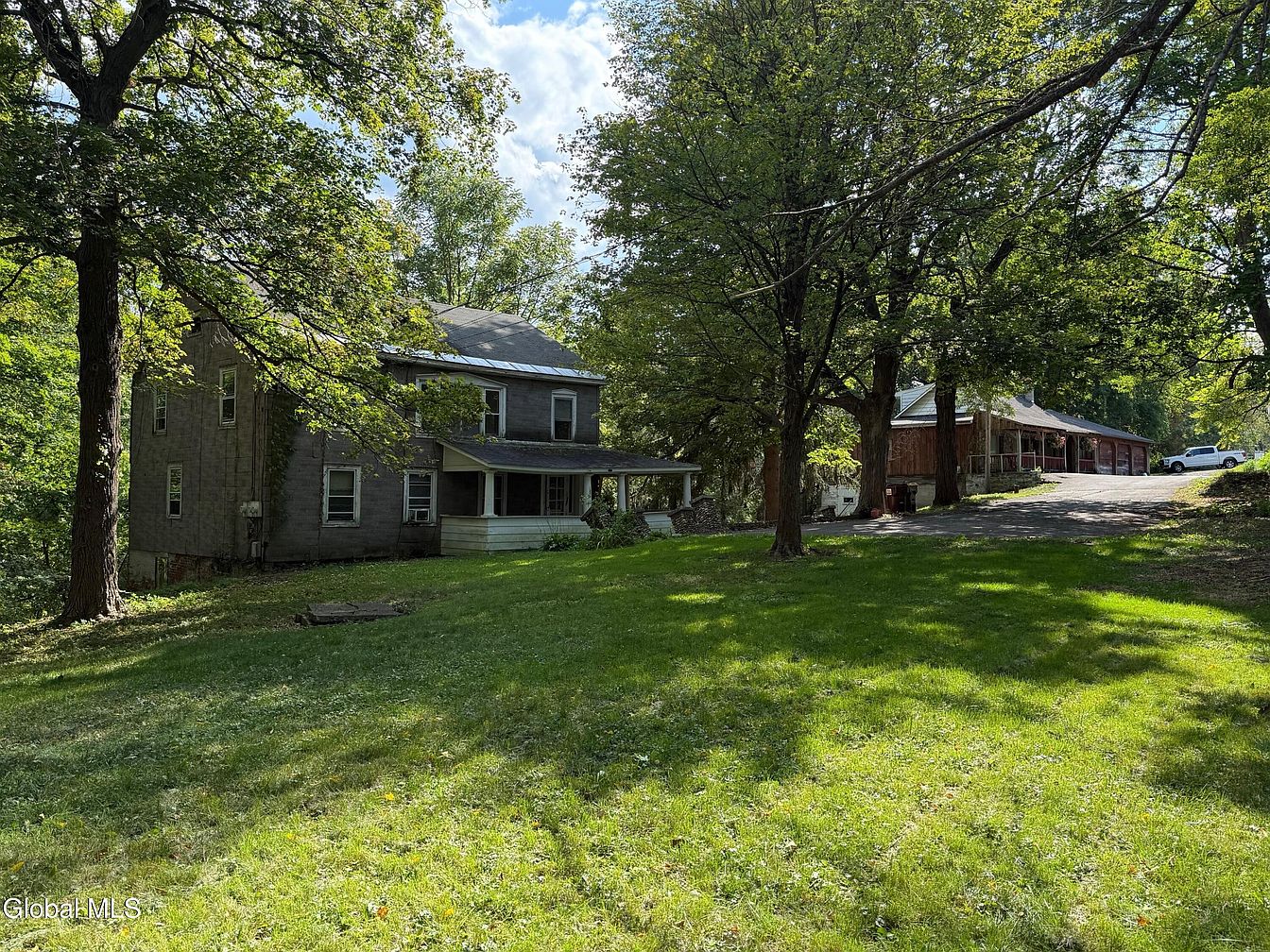 1st image of 1898 Brookview Road