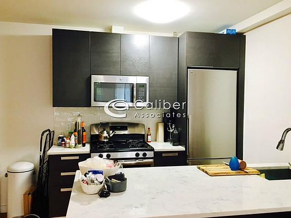 2nd image of 103 Varet St #1D