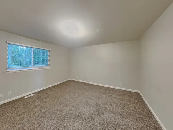 6122 99th St NE, Marysville, WA 98270