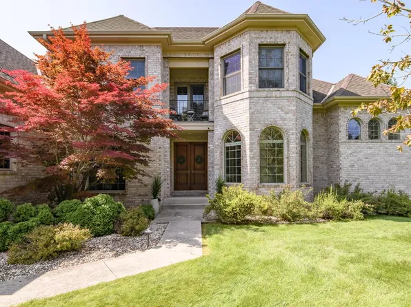 10935 N Oriole LANE, Mequon, WI 53092