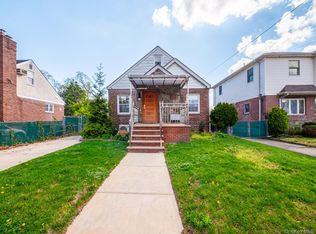 6525 167th St, Fresh Meadows, NY 11365