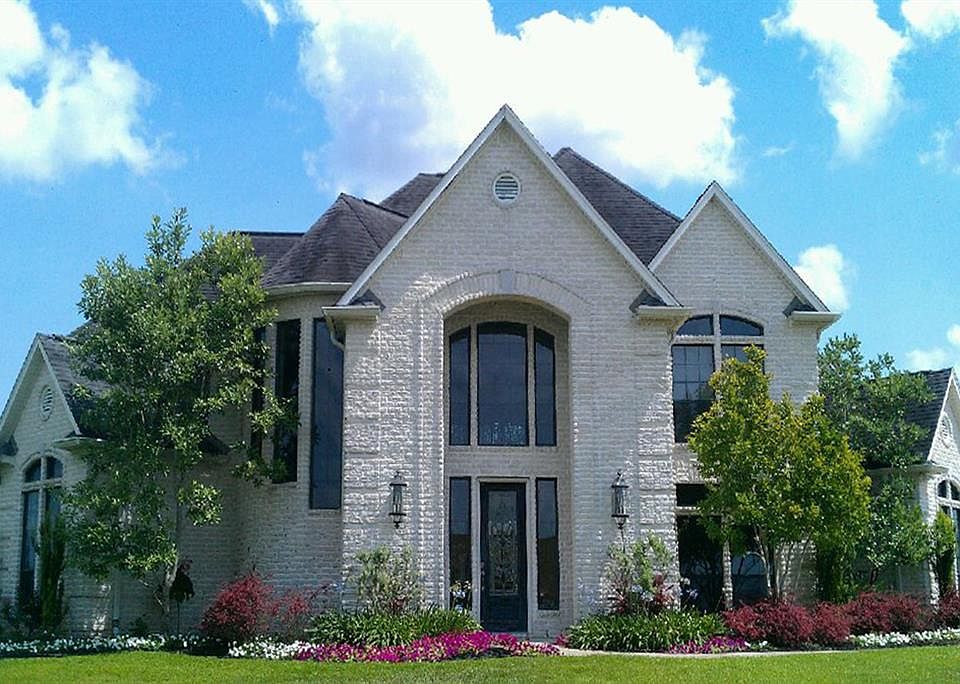 1st image of 6711 Brazos Lakes Dr