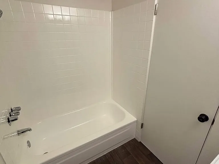 3037 NE 143rd St #6 — Photo 5