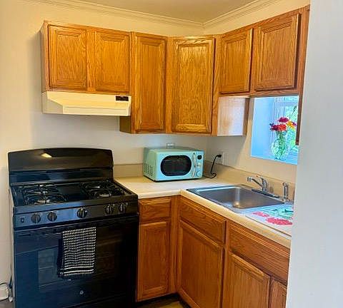 4th image of 5220 4th St