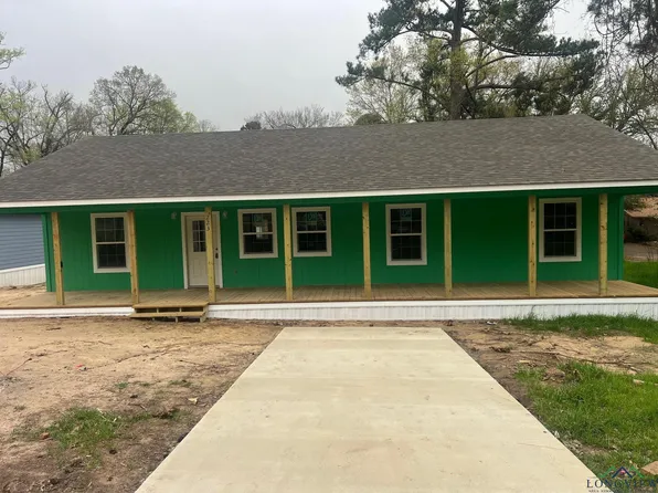 223 Hull Ave, Gladewater, TX 75647