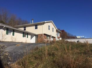 168 Honeyrock Rd, Cedar Bluff, VA 24609