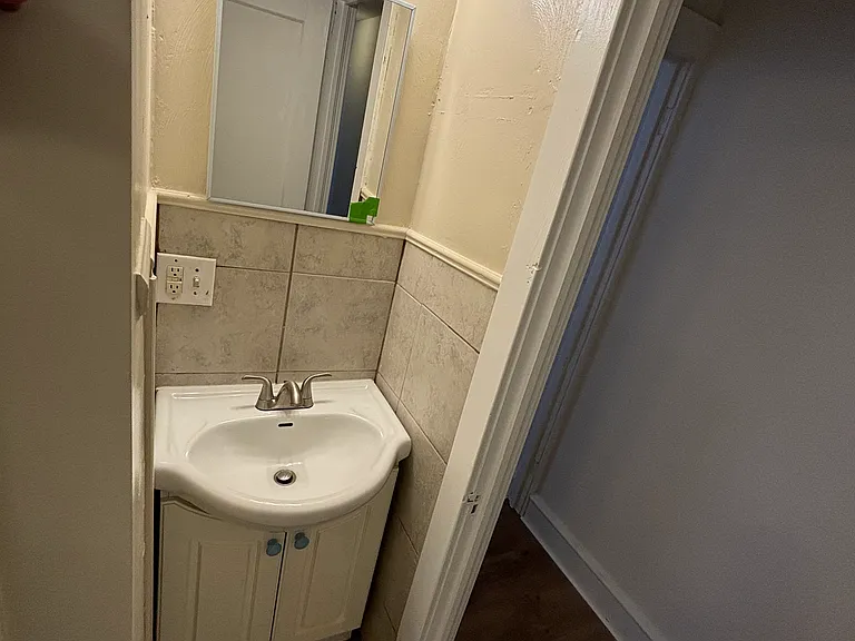 635 N James St #3 — Photo 12