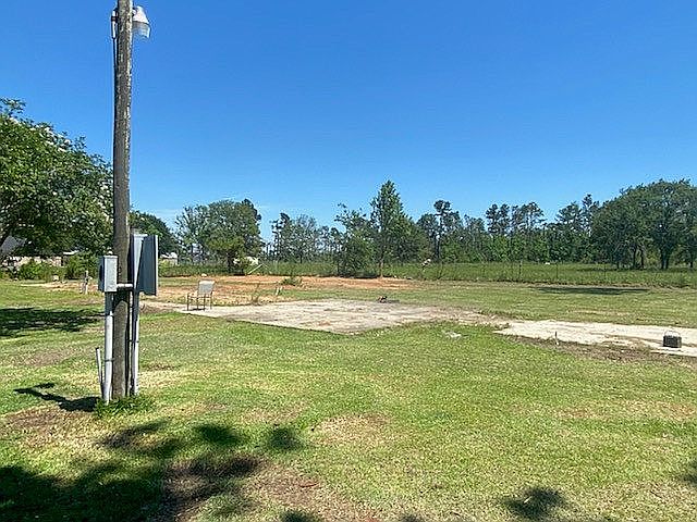 2nd image of 1742 Carl Lyons Rd