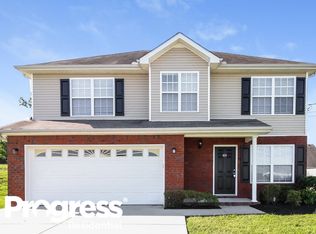 404 Glenmore Ct, La Vergne, TN 37086