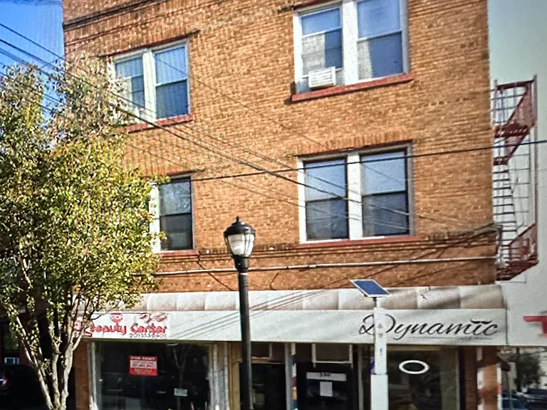 500 New York Ave #STUDIO — Photo 1