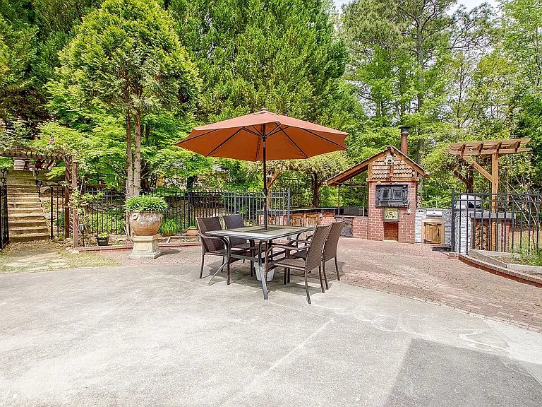 374 Persimmon Dr — Photo 58