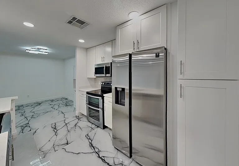 8212 Citrus Chase Dr — Photo 9