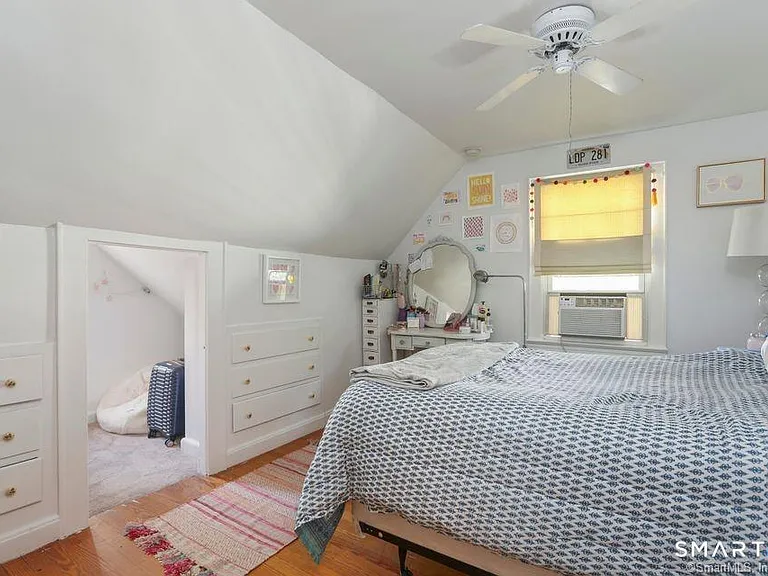24 Henry St — Photo 12