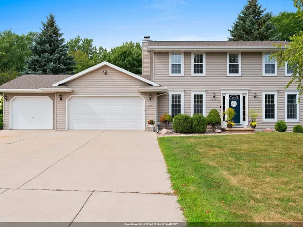 2906 Sunray Ln, Green Bay, WI 54313