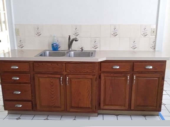 5th image of 30 Temple St #1