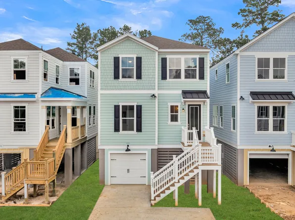 7323 Longtown Dr, Hanahan, SC 29410