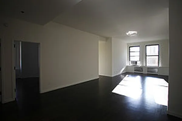 Rented by Metro Loft Management | media 20