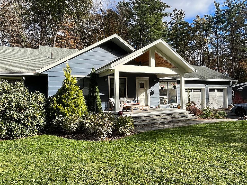 2nd image of 9 Loughberry Rd