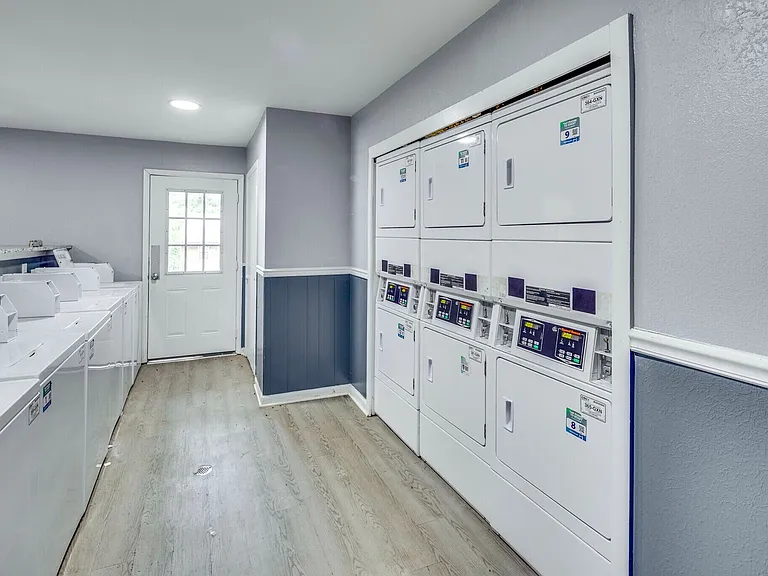 Laundry Center