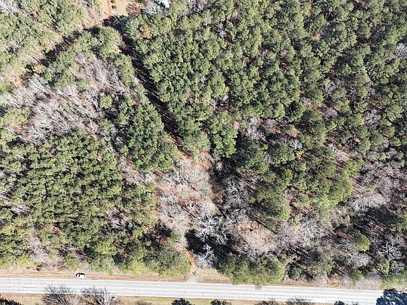 3rd image of 2012 Comer Rd