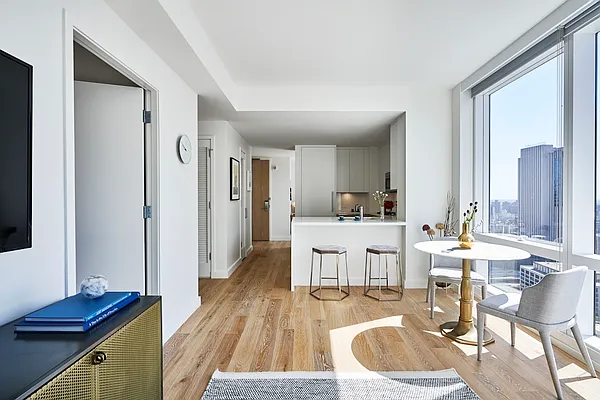 Rented by Greystar | media 28