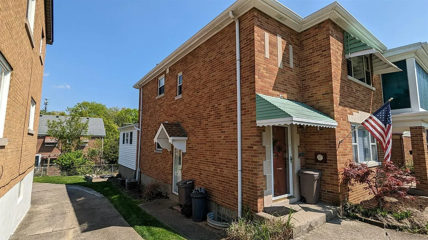 3 bed, 1400 sqft, $1,700 — Photo 3