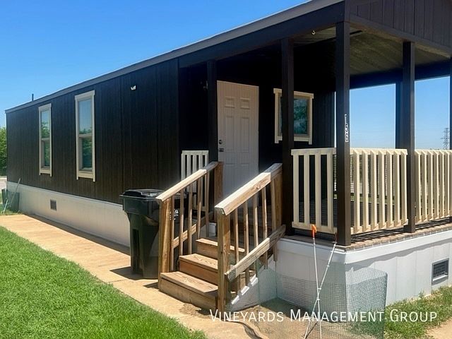 1st image of 156 Evergreen Dr #156