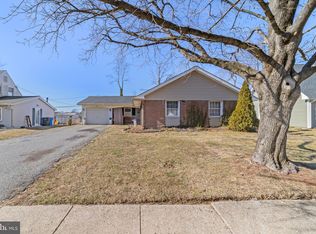 21 Haskell Ln, Willingboro, NJ 08046