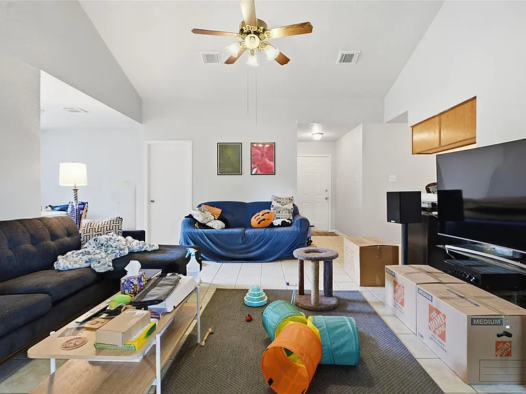 466 El Toro Ln — Photo 13