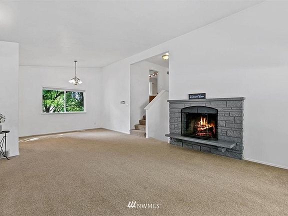 Living room/dinning room with fireplace