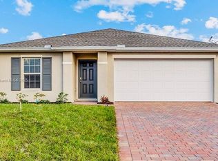 8030 Olive Cir, Labelle, FL 33935