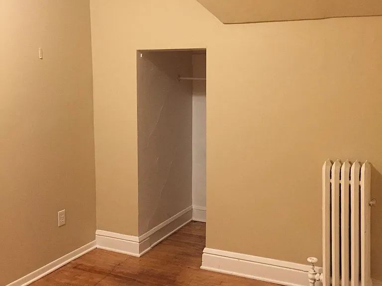 409 Ashland Ave #9 — Photo 6