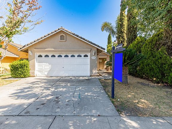 2nd image of 1100 La Mesa St