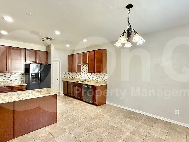 950 S Wallrade Ln — Photo 27