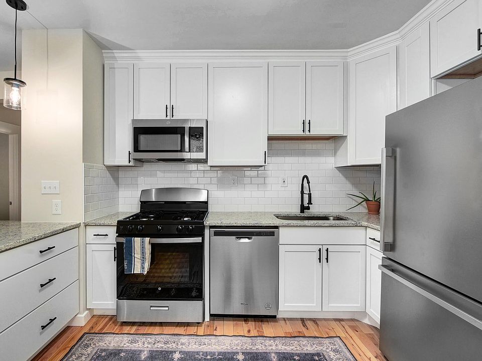 1st image of 2139 Dowd Ave Unit 1