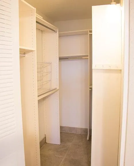 233 Brittany E — Photo 19