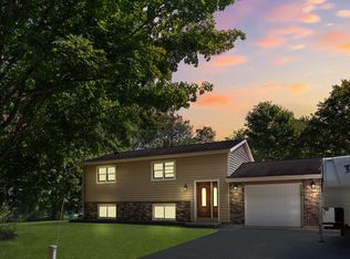 8917 Lake Ann Rd, Lake Ann, MI 49650