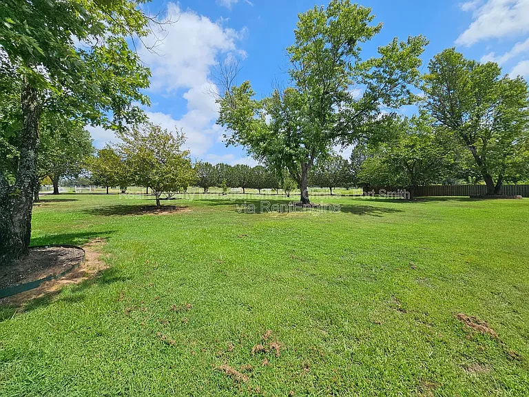 1300 Armistead Rd — Photo 8