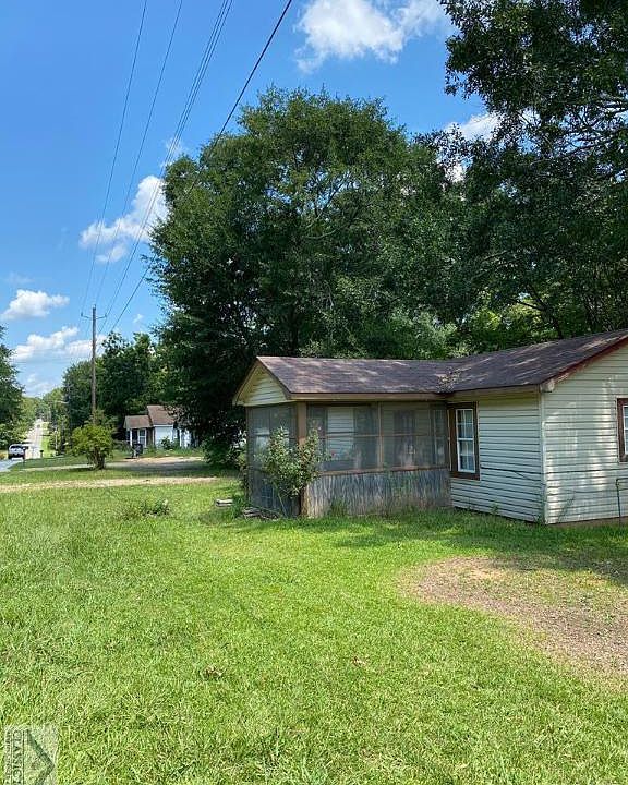 2nd image of 236 & 250 4th Street N