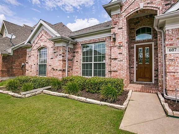 3rd image of 607 Hogan Alley Dr
