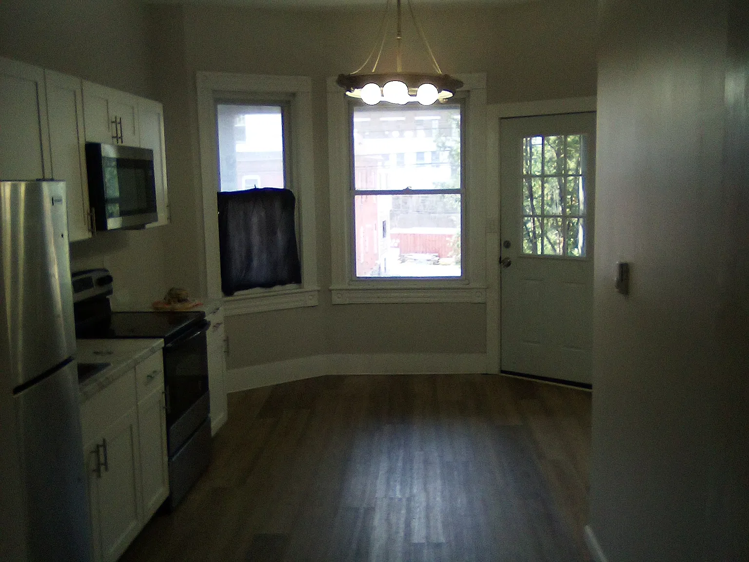 2 bed, 1500 sqft, $1,399 — Photo 2