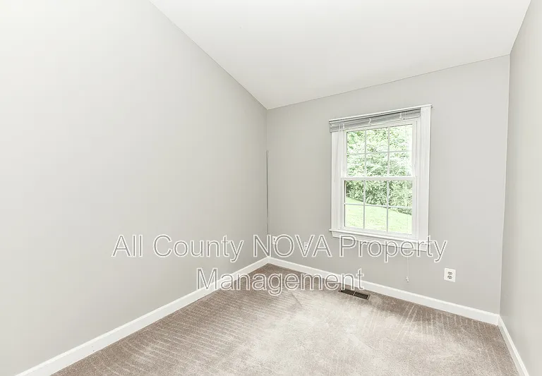 6006 Kelsey Ct — Photo 15