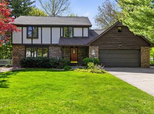 5507 Whitehall St, Midland, MI 48642