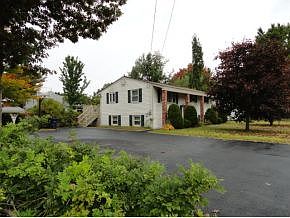 1st image of 10 Millbrook Dr