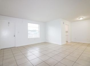 400 NE 1st St #206, Hallandale, FL 33009