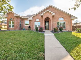 3324 Timber Grove Dr, Bedford, TX 76021