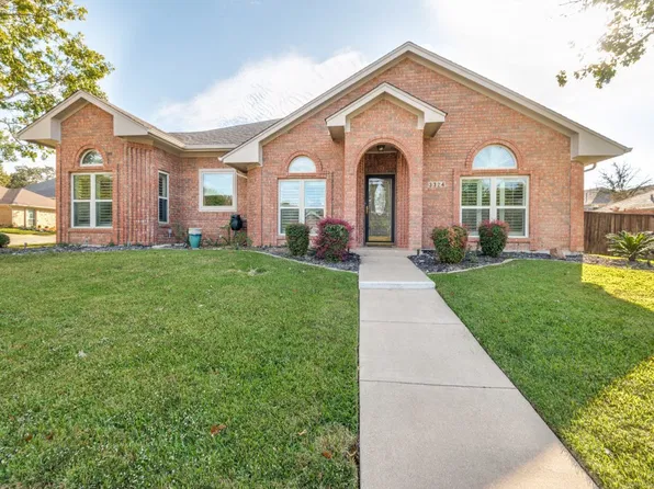 3324 Timber Grove Dr, Bedford, TX 76021