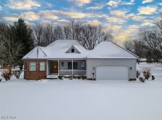 814 Grove St, Conneaut, OH 44030