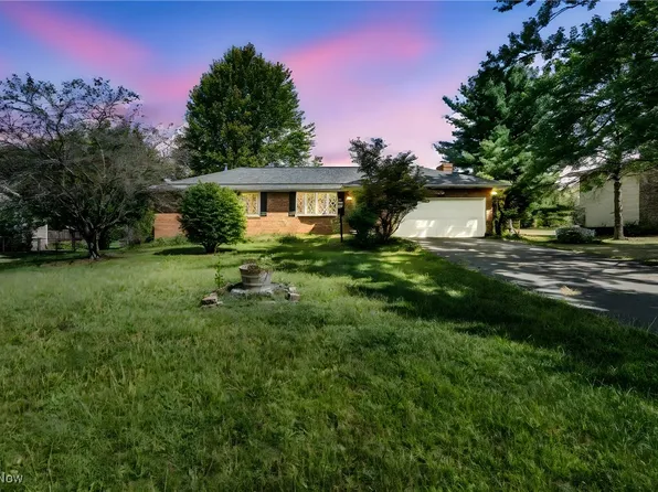 8001 Cheryl Ln NW, Massillon, OH 44646